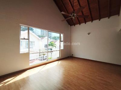 Casa de 4 alcobas en arriendo en El Poblado, Medellín, 300 m² · foto 10 de 17