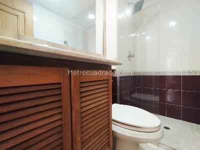 Casa de 4 alcobas en arriendo en El Poblado, Medellín, 300 m² · foto 16 de 17