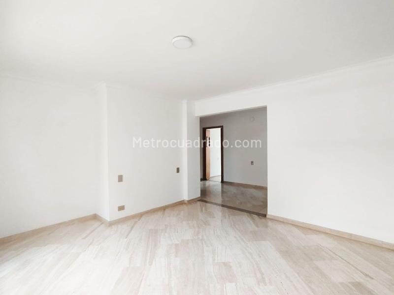 Casa de 4 Alcobas en Conjunto Cerrado en El Poblado - 6