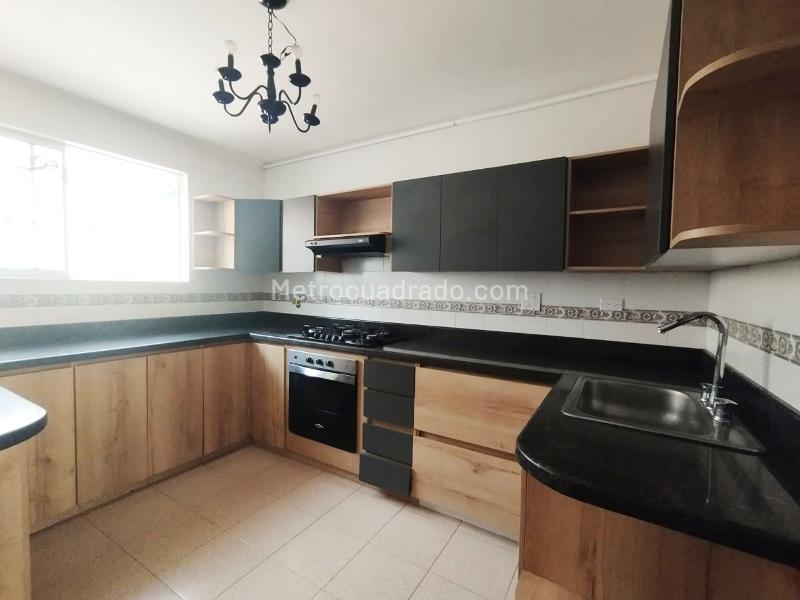 Casa de 4 Alcobas en Conjunto Cerrado en El Poblado - 7