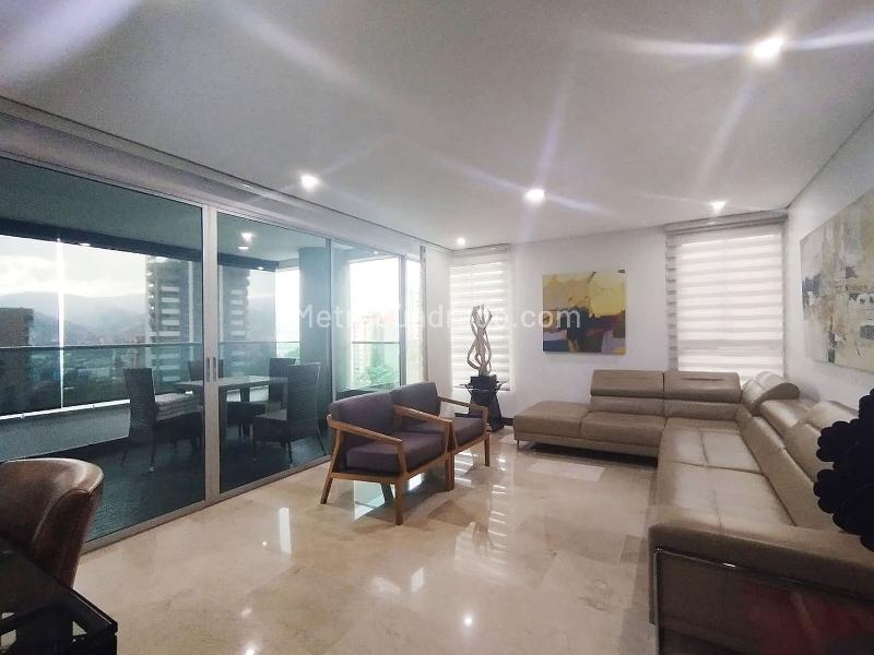 Stylish 3BR Apartment in El Poblado - 3
