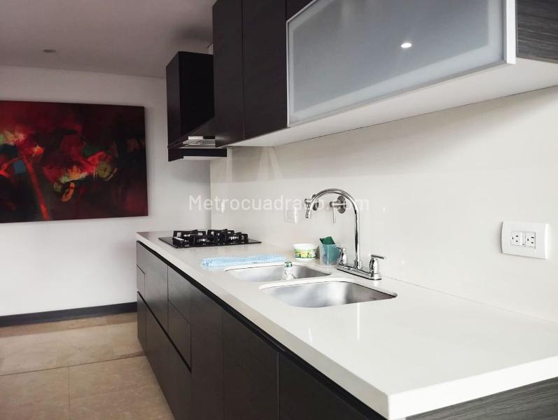 Stylish 3BR Apartment in El Poblado - 6