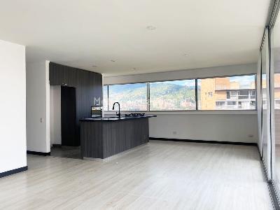 Apartamento de 2 alcobas en venta en El Poblado, Medellín, 104 m² · foto 3 de 14