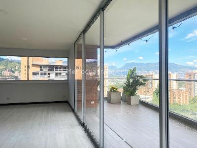 Apartamento de 2 alcobas en venta en El Poblado, Medellín, 104 m² · foto 4 de 14