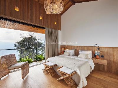 Casa de 4 alcobas en venta en El Poblado, Medellín, 635 m² · foto 12 de 20