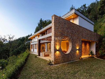 Casa de 4 alcobas en venta en El Poblado, Medellín, 635 m² · foto 19 de 20
