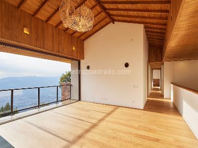 Casa de 4 alcobas en venta en El Poblado, Medellín, 635 m² · foto 8 de 20