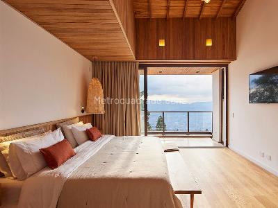Casa de 4 alcobas en venta en El Poblado, Medellín, 635 m² · foto 9 de 20