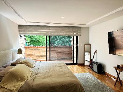 Apartamento de 4 alcobas en venta en El Tesoro, Medellín, 345 m² · foto 10 de 16