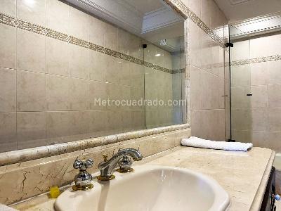 Apartamento de 4 alcobas en venta en El Tesoro, Medellín, 345 m² · foto 14 de 16