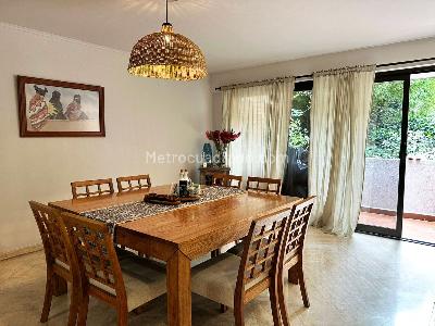 Apartamento de 4 alcobas en venta en El Tesoro, Medellín, 345 m² · foto 2 de 16