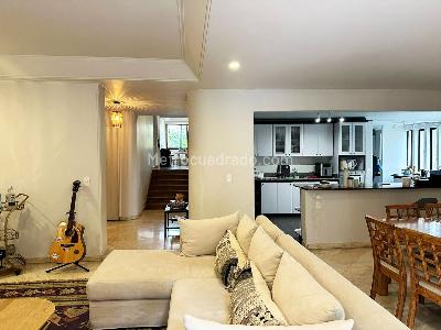 Apartamento de 4 alcobas en venta en El Tesoro, Medellín, 345 m² · foto 5 de 16