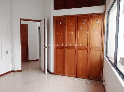 Casa en arriendo en El Poblado, Medellín · foto 11 de 19