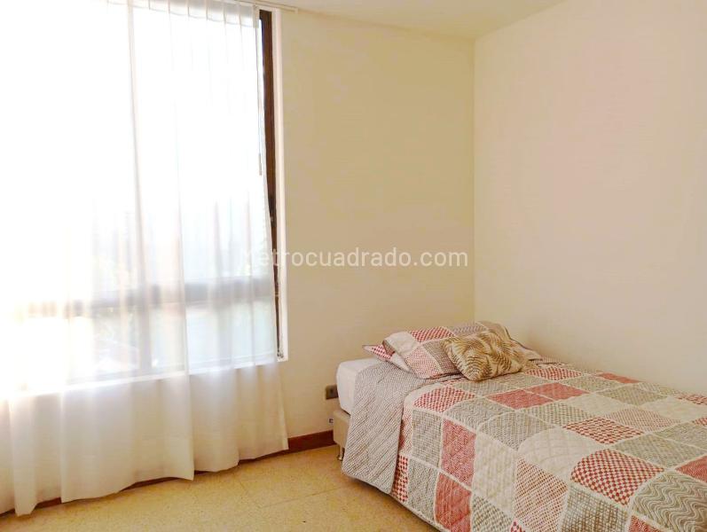 Apartamento Amplio de 3 Alcobas en El Poblado - 8