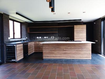 Casa de 3 alcobas en venta en Envigado, Envigado, 450 m² · foto 6 de 20
