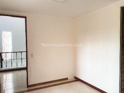 Casa de 4 alcobas en arriendo en Envigado, Envigado, 250 m² · foto 12 de 19