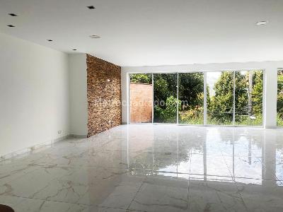 Casa de 4 alcobas en arriendo en Envigado, Envigado, 250 m² · foto 2 de 19