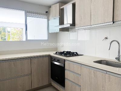 Casa de 4 alcobas en arriendo en Envigado, Envigado, 250 m² · foto 4 de 19