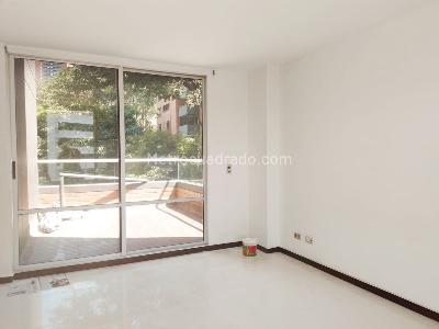 Apartamento de 3 alcobas en arriendo en El Poblado, Medellín, 100 m² · foto 11 de 20
