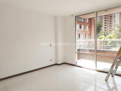 Apartamento de 3 alcobas en arriendo en El Poblado, Medellín, 100 m² · foto 12 de 20