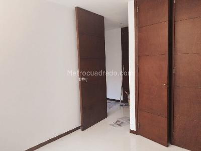Apartamento de 3 alcobas en arriendo en El Poblado, Medellín, 100 m² · foto 14 de 20