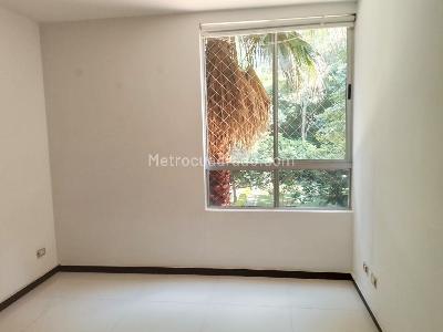 Apartamento de 3 alcobas en arriendo en El Poblado, Medellín, 100 m² · foto 15 de 20