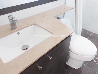 Apartamento de 3 alcobas en arriendo en El Poblado, Medellín, 100 m² · foto 16 de 20