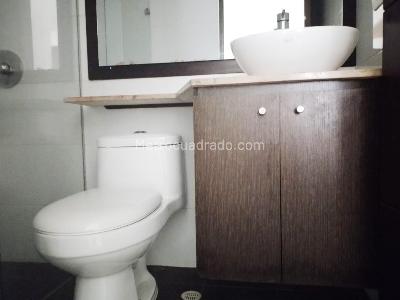 Apartamento de 3 alcobas en arriendo en El Poblado, Medellín, 100 m² · foto 17 de 20