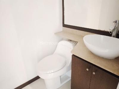 Apartamento de 3 alcobas en arriendo en El Poblado, Medellín, 100 m² · foto 18 de 20