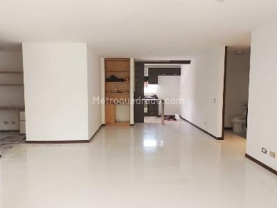 Apartamento de 3 alcobas en arriendo en El Poblado, Medellín, 100 m² · foto 5 de 20