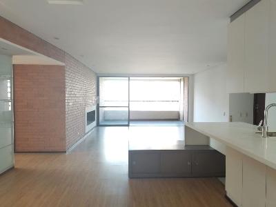 Apartamento de 3 alcobas en venta en El Poblado, Medellín, 186 m² · foto 3 de 20