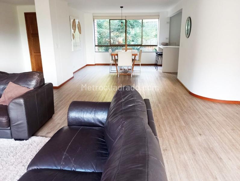 Furnished 4BR Apartment with 3 Baths in El Poblado