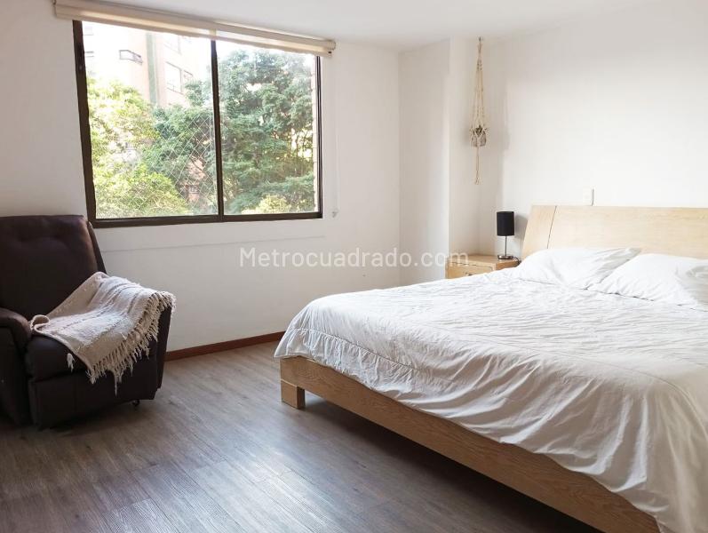 Apartamento Amoblado de 4 Alcobas con 3 Baños en El Poblado - 9