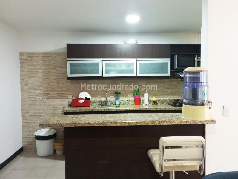 3BR Apartment with Study and Balcony in El Poblado - 3