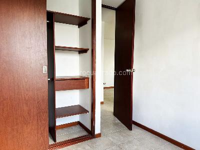 Apartamento de 3 alcobas en arriendo en Patio Bonito, Medellín, 93 m² · foto 11 de 14