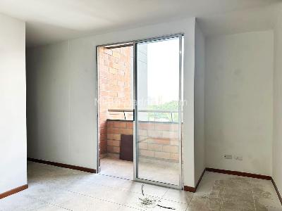 Apartamento de 3 alcobas en arriendo en Patio Bonito, Medellín, 93 m² · foto 13 de 14