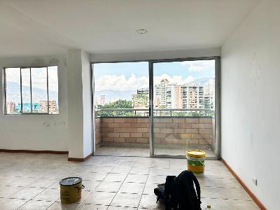 Apartamento de 3 alcobas en arriendo en Patio Bonito, Medellín, 93 m² · foto 2 de 14