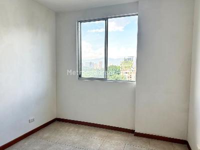 Apartamento de 3 alcobas en arriendo en Patio Bonito, Medellín, 93 m² · foto 8 de 14