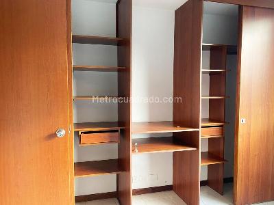 Apartamento de 2 alcobas en arriendo en La Aguacatala, Medellín, 86 m² · foto 11 de 13