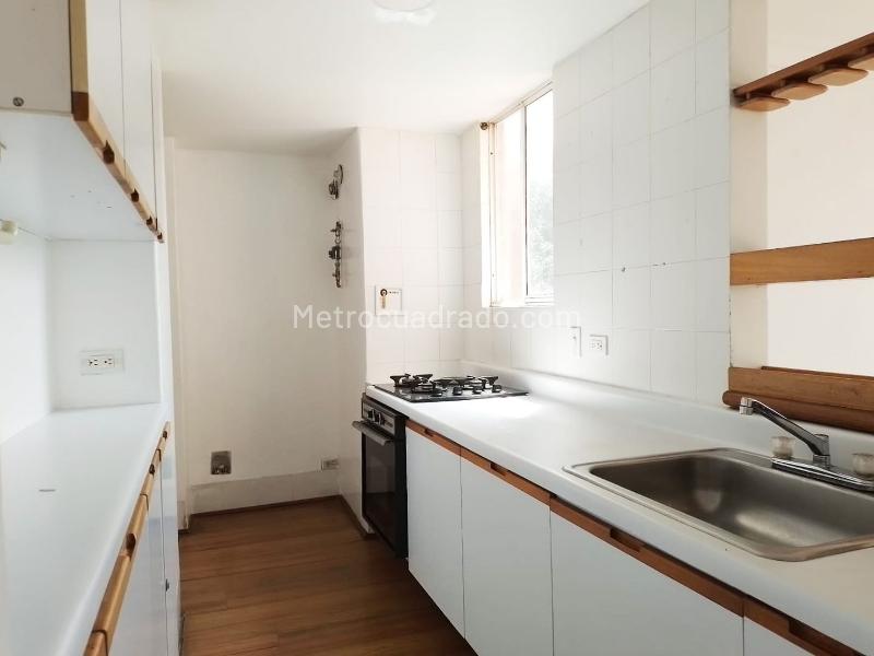 Cozy 3BR Apartment with Parking in El Poblado - 5