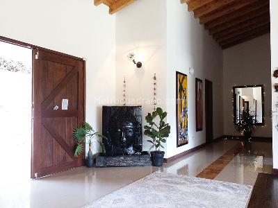 Casa de 3 alcobas en arriendo en Envigado, Envigado, 260 m² · foto 9 de 20