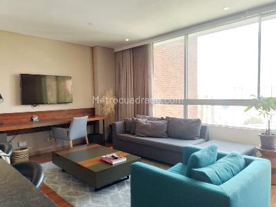Apartamento de 1 alcoba en venta en El Poblado, Medellín, 70 m² · foto 2 de 14