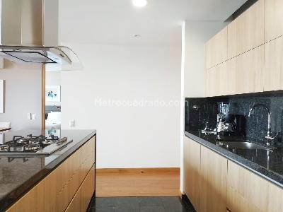 Apartamento de 1 alcoba en venta en El Poblado, Medellín, 70 m² · foto 7 de 14
