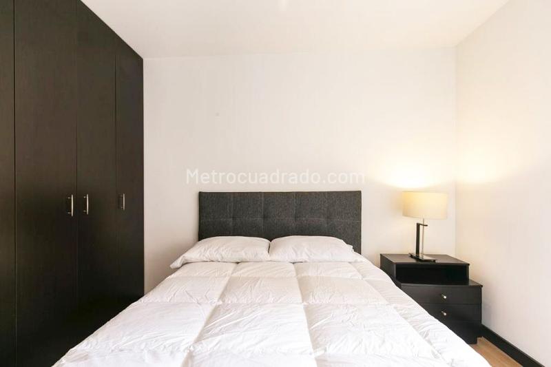 Apartamento Amoblado de 2 Alcobas en Unidad Cerrada El Poblado - 8