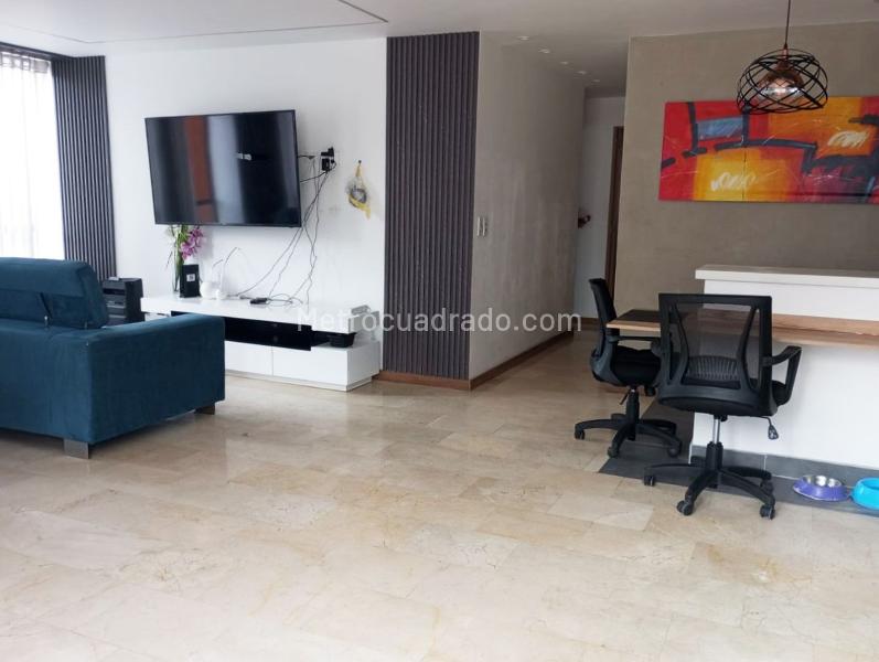 Furnished 2BR Apartment with Quiet Environment in El Poblado - 4