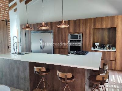 Casa de 3 alcobas en venta en Rionegro, Rionegro, 440 m² · foto 3 de 16