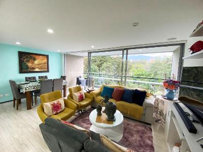 Apartamento de 3 alcobas en venta en El Poblado, Medellín, 119 m² · foto 2 de 11