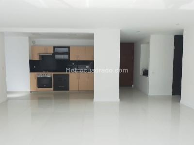 Apartamento de 3 alcobas en venta en El Poblado, Medellín, 137 m² · foto 2 de 18