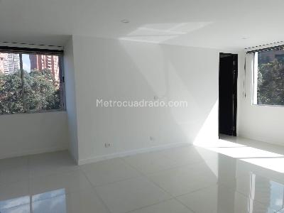 Apartamento de 3 alcobas en venta en El Poblado, Medellín, 137 m² · foto 7 de 18