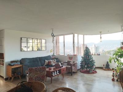 Apartamento de 3 alcobas en venta en San Lucas, Medellín, 98 m² · foto 2 de 19